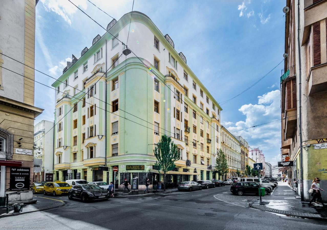 Bpr W21 Retro Home With Balcony Budapest Extérieur photo